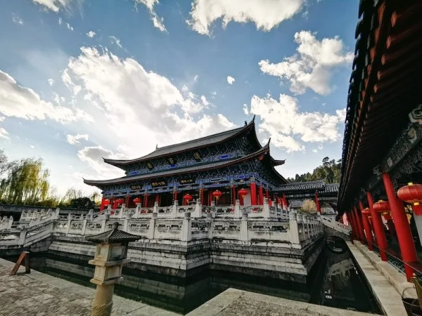 Ảnh Tour Trung Quốc: Lệ Giang - Shangrila - Núi tuyết Ngọc Long - Lam Nguyệt Đàm - Hẻm núi Hổ Khiêu Hiệp - Tặng vé chương trình Ấn Tượng Lệ Giang 5 ngày 4 đêm - 9