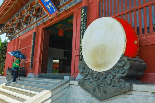 Ảnh Tour Trung Quốc: Tây An - Binh Mã Dũng - Tử vi Thành Võ Tắc Thiên - Hang đá Long Môn - Khai Phong Phủ - Thiếu Lâm Tự - Vũ Hán - Hoàng Hạc Lâu - trải nghiệm mặc Hán Phục thời nhà Đường 7 ngày 6 đêm - 20