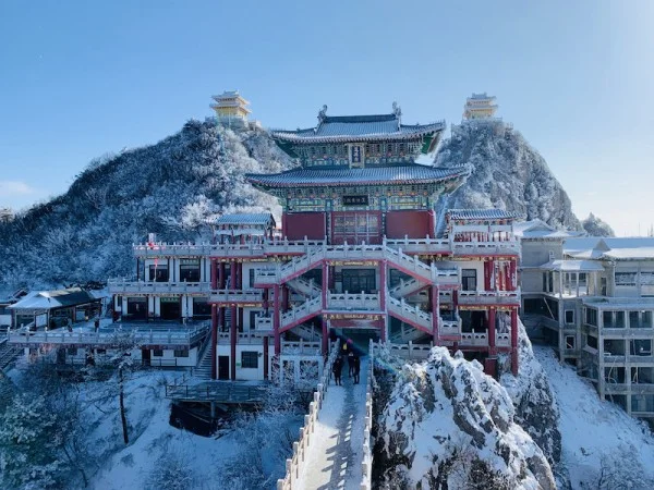 Ảnh Tour Trung Quốc: Lệ Giang - Shangrila - Núi tuyết Ngọc Long - Lam Nguyệt Đàm - Hẻm núi Hổ Khiêu Hiệp - Tặng vé chương trình Ấn Tượng Lệ Giang 5 ngày 4 đêm