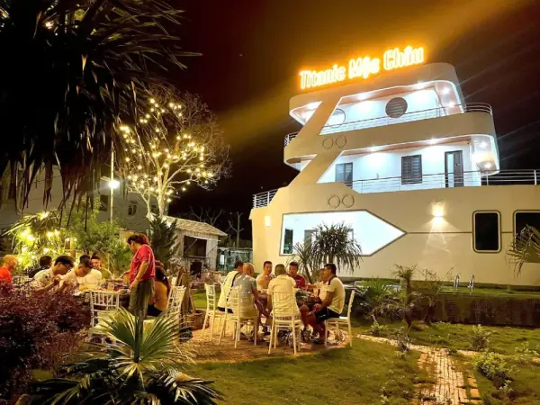 Ảnh Viva MC Titanic