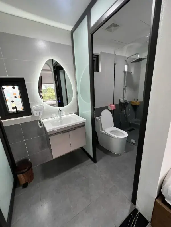 Ảnh chi tiết phòng viva-mcbazan-twin-room-vivatrip_04.webp