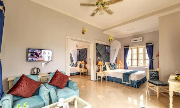 Ảnh chi tiết phòng vuon-vua-resort-villas-phong-gia-dinh-co-bon-tam-vivatrip-06.webp