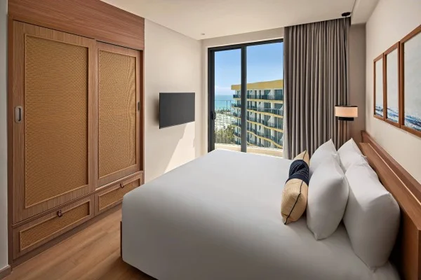 Ảnh chi tiết phòng wyndham-hoi-an-royal-beachfront-resort-villas-viva-trip-03-1.webp