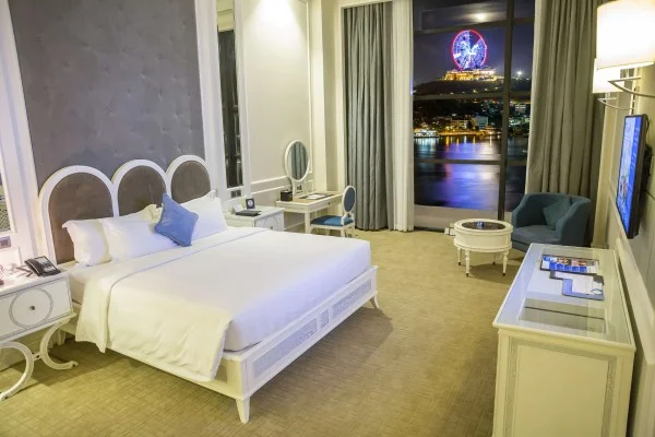 Ảnh chi tiết phòng wyndham-legend-excutive-deluxe-vivatrip.webp